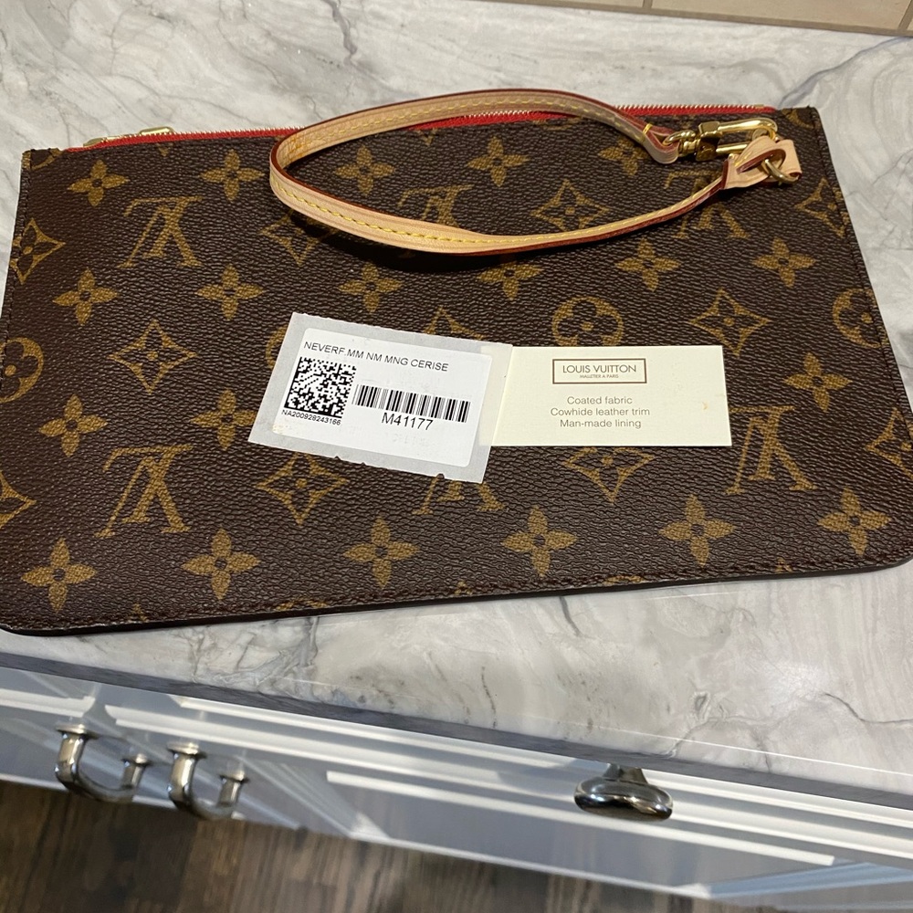 ❌SOLD❌Louis Vuitton neverfull pochette - Picture 1 of 10